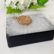 Charger l'image dans la galerie, Antique Edwardian Gold Locket. Hexagon 2 Sided Photo Locket, Engraved Heart, Ivy, Ferns. 9ct Rolled Gold/Gold Filled Antique Locket