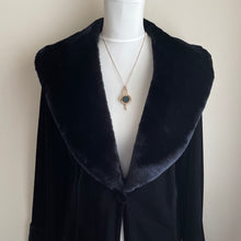 Charger l'image dans la galerie, Antique 9ct Gold Victorian Spinner Watch Key Fob. Large 9ct Rose Gold Key Pendant. Scottish White Chalcedony & Bloodstone Pocket Watch Fob