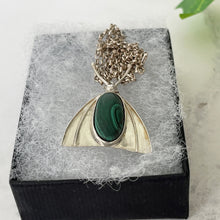 Cargar imagen en el visor de la galería, Vintage Sterling Silver And Malachite Moth Pendant. Art Nouveau Revival Pendant Necklace. Antique Arts & Crafts Style Pendant and Chain.