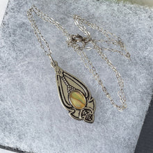 Cargar imagen en el visor de la galería, Art Nouveau Silver Abalone Shell Pendant Necklace. Antique Sterling Silver Arts & Crafts Necklace Pendant On Chain. Edwardian Necklace