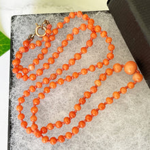 Cargar imagen en el visor de la galería, Antique Red Coral Graduated Bead Necklace. 1920s Salmon Pink Natural Mediterranean Coral Necklace, Hand Knotted, Gold Clasp, 16-1/2" 46cm