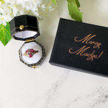 Cargar imagen en el visor de la galería, Antique Georgian Rhodolite Garnet & Pearl Gold Ring. Rose Pink Garnet Floral Cluster Ring. 12 Carat Gold Pansy Ring, Hallmarked For 1816