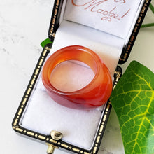 Cargar imagen en el visor de la galería, Vintage Scottish Carnelian Dome Band Ring. 1970s Carved Natural Orange Red Banded Agate Statement Ring. Wide, Unisex Size UK T/US 9 3/4.
