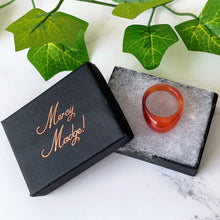 Cargar imagen en el visor de la galería, Vintage Scottish Carnelian Dome Band Ring. 1970s Carved Natural Orange Red Banded Agate Statement Ring. Wide, Unisex Size UK T/US 9 3/4.