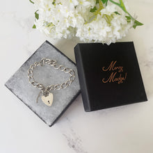 Carica l'immagine nel visualizzatore di Gallery, Vintage Silver Heart Padlock Bracelet. Victorian Style Sterling Silver Curb Chain Bracelet. English Watch Chain Bracelet, Hallmarked 1971