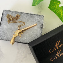 Charger l'image dans la galerie, Victorian Gold Gilt Revolver Watch Key Pendant. Antique Gun Pendant On 9ct Gold Chain. Edwardian Gold Pocket Watch Key Novelty Fob.