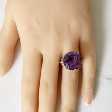Charger l'image dans la galerie, Vintage 1970s 18ct Gold Alexandrite & Diamond Ring. Huge 12 Carat Alexandrite Solitaire Ring. 1970s Purple Sapphire Cocktail Ring.