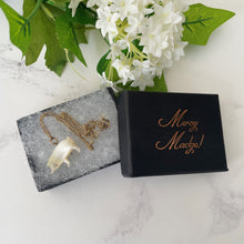 Cargar imagen en el visor de la galería, Antique Victorian Pearl Pig Pendant On 12ct Gold Fill Chain. Carved Mother of Pearl Victorian Lucky Pig Charm. Good Luck Token Jewelry Gift