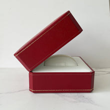 Cargar imagen en el visor de la galería, Genuine Vintage Cartier Wristwatch Box. Red Cowhide Leather Cartier Jewelry Box, Registered Design COWA0049 Cartier Large Watch/Bracelet Box