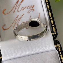 Cargar imagen en el visor de la galería, Vintage Baltic Amber Sterling Silver Ring. Russian Natural Cognac Amber Bezel Ring. Stacking/Index/Pinky Vintage Ring Size US 6/UK L.5/EU 52