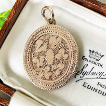 Cargar imagen en el visor de la galería, Victorian 15ct Gold Engraved Shamrock & Bloodstone Locket. Scottish/Irish Antique Celtic Locket. 2-Sided Oval 2-Photo Locket