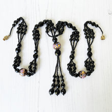 Cargar imagen en el visor de la galería, Antique Art Deco French Jet Sautoir Necklace. Black Venetian Murano Glass & Italian Wedding Cake Beads. Long Flapper Necklace With Tassel