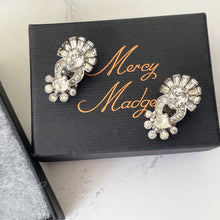 Cargar imagen en el visor de la galería, Mazer 1940s Oriental Face Mask Brooch & Earrings. Vintage Art Deco Asian Princess Pave Set Crystal and Ruby Red Diamante Brooch, Earring Set