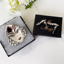 Cargar imagen en el visor de la galería, Mazer 1940s Oriental Face Mask Brooch & Earrings. Vintage Art Deco Asian Princess Pave Set Crystal and Ruby Red Diamante Brooch, Earring Set