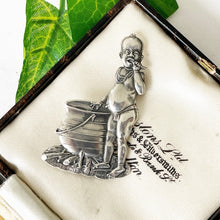 Charger l'image dans la galerie, Rare African Silver ‘Lo Umfaan’ Brooch, Candida Signed Joe Calafato, SA. Vintage 1950s African Boy & Stew Pot Sterling Figural Brooch.