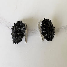 Cargar imagen en el visor de la galería, Georgian Vauxhall Glass Flower Earrings. Antique Black Glass Tile Sterling Silver Regency Earrings. Victorian Daisy Stud Hook Earrings c1820