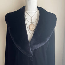 Cargar imagen en el visor de la galería, Antique Victorian Silver Guard Chain. Sterling Silver 60" Long Curb Chain & Large Dog Clip. Heavy Long Chain, Muff Chain, Sautoir Necklace