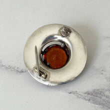 Cargar imagen en el visor de la galería, Victorian Scottish Silver Mixed Agate & Citrine Brooch. Antique Celtic Shield Cairngorm Brooch. Banded Agate, Bloodstone, Carnelian Brooch.