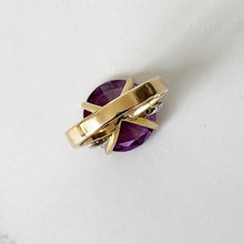Charger l'image dans la galerie, Vintage 1970s 18ct Gold Alexandrite & Diamond Ring. Huge 12 Carat Alexandrite Solitaire Ring. 1970s Purple Sapphire Cocktail Ring.