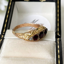 Charger l'image dans la galerie, Antique Edwardian Red Garnet & Diamond 9ct Gold Ring. 3 Stone Carved Gold Boat Style Ring, Chester 1911, Size 5.75 US / L UK / 51.5 EU