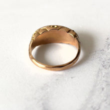 Charger l'image dans la galerie, Antique Edwardian Red Garnet & Diamond 9ct Gold Ring. 3 Stone Carved Gold Boat Style Ring, Chester 1911, Size 5.75 US / L UK / 51.5 EU