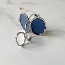 Cargar imagen en el visor de la galería, Vintage Edwardian Style Engraved Sterling Silver Locket. Floral Engraved Family Photo Locket & Chain. 4-Photo Oval Silver Locket On Chain