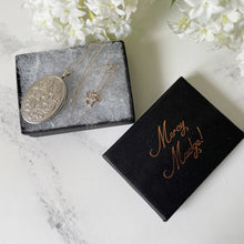 Cargar imagen en el visor de la galería, Vintage Edwardian Style Engraved Sterling Silver Locket. Floral Engraved Family Photo Locket & Chain. 4-Photo Oval Silver Locket On Chain