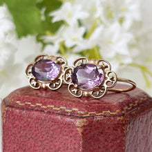 Cargar imagen en el visor de la galería, Victorian 14ct Gold Amethyst Drop Earrings. Antique Gold Filigree Oval Amethyst Dangle Earrings. Purple Gemstone Victorian Jewelry