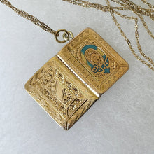 Charger l'image dans la galerie, Victorian 9ct Engraved Gold Book Locket & Chain. Antique Gold, Enamelled Garter Belt Locket. Bible Locket With Hair/Photo Compartment