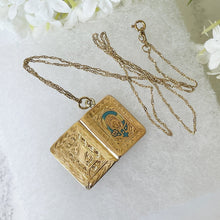Charger l'image dans la galerie, Victorian 9ct Engraved Gold Book Locket & Chain. Antique Gold, Enamelled Garter Belt Locket. Bible Locket With Hair/Photo Compartment