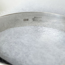 Charger l'image dans la galerie, Vintage Art Nouveau Revival Sterling Silver Hinged Bangle. Engraved Iris English Silver Cuff. Excalibur Silver Bracelet, Harrods, 1968