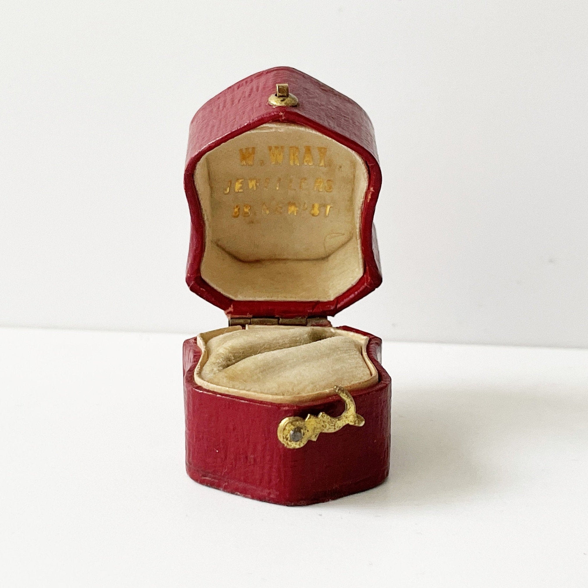 Vintage leather sale ring box