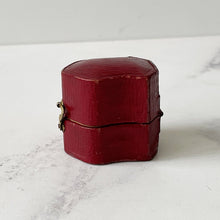 Cargar imagen en el visor de la galería, Antique Red Moroccan Leather Ring Box. Georgian/Victorian Shield Shaped Ring Box. Antique Mourning/Engagement/Signet Ring Jewellery Box.