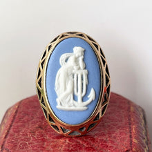 Cargar imagen en el visor de la galería, Vintage 18ct Gold Cameo Ring. Blue & White Wedgwood Jasperware Rolled Gold Neoclassical Ring. Art Nouveau Revival Silver Gilt Cameo Ring
