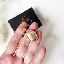 Cargar imagen en el visor de la galería, Antique Victorian 9ct Gold Locket. Engraved Swallow & Rose Sweetheart Locket. Small Gold Oval Gold Locket. Antique Photo Locket.