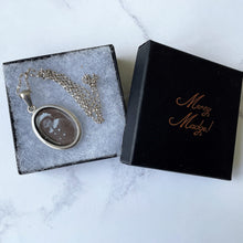 Charger l'image dans la galerie, Antique Victorian 2-Sided Picture Locket & Long Chain. Large Sterling Silver Photo Pendant With Young Edwardian Girl, 22" Belcher/Rolo Chain