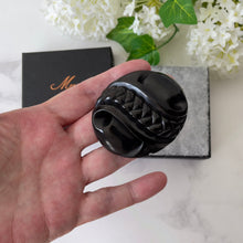 Carica l'immagine nel visualizzatore di Gallery, Antique Victorian Carved Whitby Jet Brooch. Huge Victorian Gothic Black Jet Statement Brooch, c1840. Victorian Mourning Jewellery