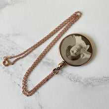Cargar imagen en el visor de la galería, Antique Edwardian 9ct Rose Gold Picture Locket. Two Sided Rolled Gold Glass Locket With Original Photographs. Rose Gold Locket & Chain