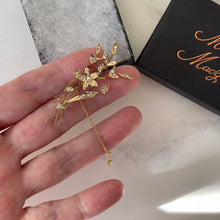Cargar imagen en el visor de la galería, Antique Edwardian 9ct Gold & Pearl Flower Brooch. English Art Nouveau Floral Spray Brooch, Optional Box. Antique Bridal, Fine Jewelry Gift.