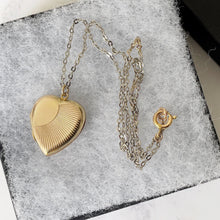 Cargar imagen en el visor de la galería, Vintage 9ct Rolled Gold Heart Locket & Original Chain. Art Deco Revival Engraved Sunburst Locket, Gold Chain. Love Heart Locket Necklace