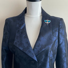 Cargar imagen en el visor de la galería, Vintage Silver & Enamel Art Nouveau Moth Brooch. Pat Cheney Scottish Arts and Crafts Brooch. Sterling Silver Stylised Figural Brooch.