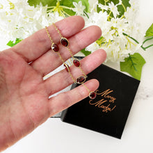 Cargar imagen en el visor de la galería, Vintage 1930s 18ct Gold Bohemian Garnet Necklace. Antique Art Deco Red Gemstone Pendant Drop Necklace. Gem Set Y Necklace, Princess Length