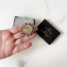 Charger l'image dans la galerie, Antique Georgian 9ct Gold Mourning Brooch With Hair Compartment. 2 Sided Locket Brooch, Hair Curl & Weave. Georgian Mourning Jewellery