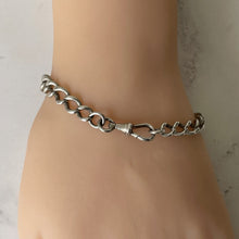 Cargar imagen en el visor de la galería, Antique Victorian Silver Albert Chain Bracelet. English Silver Pocket Watch Curb Chain Bracelet, Dog Clip. Victorian Albertina Bracelet.
