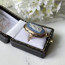 Cargar imagen en el visor de la galería, Vintage 18ct Gold Cameo Ring. Blue & White Wedgwood Jasperware Rolled Gold Neoclassical Ring. Art Nouveau Revival Silver Gilt Cameo Ring
