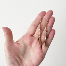 Charger l'image dans la galerie, Antique Victorian 15ct Gold Tassel Earrings. Etruscan Revival Long Pendant Drop Earrings. Antique Tri-Colour Gold Foxtail Tassel Earrings