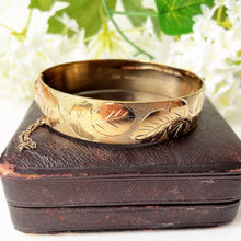 Cargar imagen en el visor de la galería, Vintage 12ct Rolled Gold Bracelet, Harrods Of London. Edwardian Revival Leaf Engraved Bangle Bracelet. Heavy Gold Filled Wide Hinged Bangle