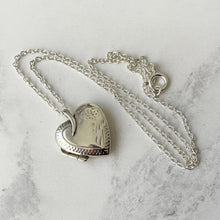 Cargar imagen en el visor de la galería, Vintage Sterling Silver Love Heart Locket & Chain. Engraved Sweetheart Locket Necklace. Puffy 2-Photo Apple Heart Locket, Belcher Chain