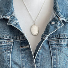 Charger l'image dans la galerie, Vintage Edwardian Style Sterling Silver Locket & Chain. Elongated Oval 2-Photo Locket, Engraved Border. Large Silver Locket Necklace