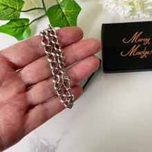 Cargar imagen en el visor de la galería, Antique Victorian Silver Albert Chain Bracelet. English Silver Pocket Watch Curb Chain Bracelet, Dog Clip. Victorian Albertina Bracelet.